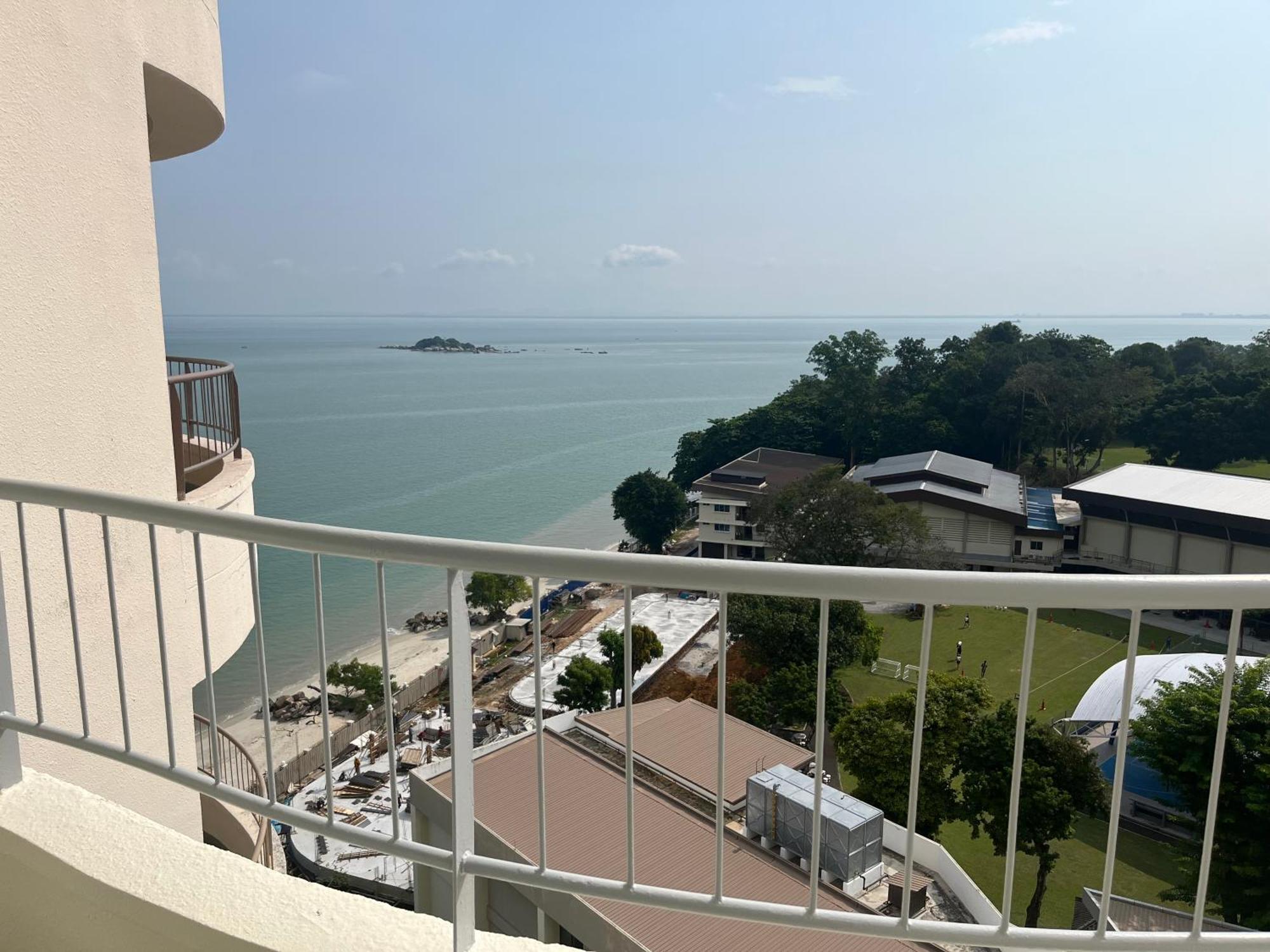 Paradise By The Sea In Penang By Veron At Rainbow Paradise Hotel Tanjung Bungah  Exterior photo